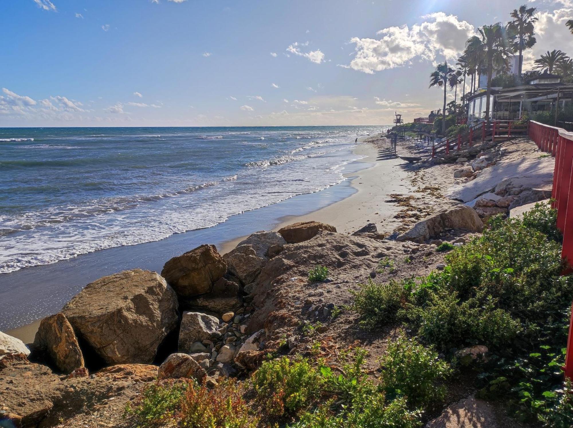 Apartamento Mar Azul, Primera Linea De Playa Sitio de Calahonda ภายนอก รูปภาพ